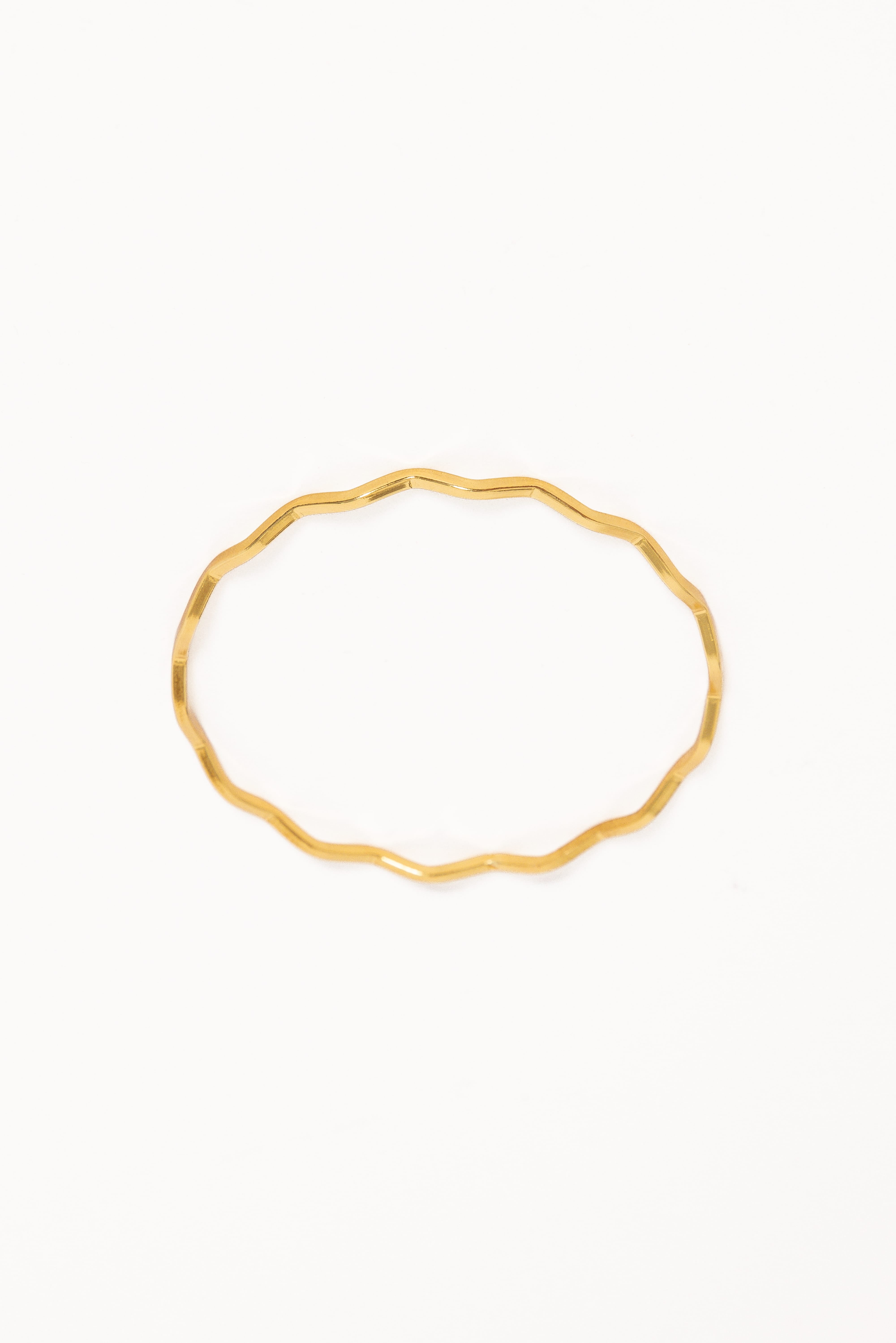 Layla Wave Bangle - Gold