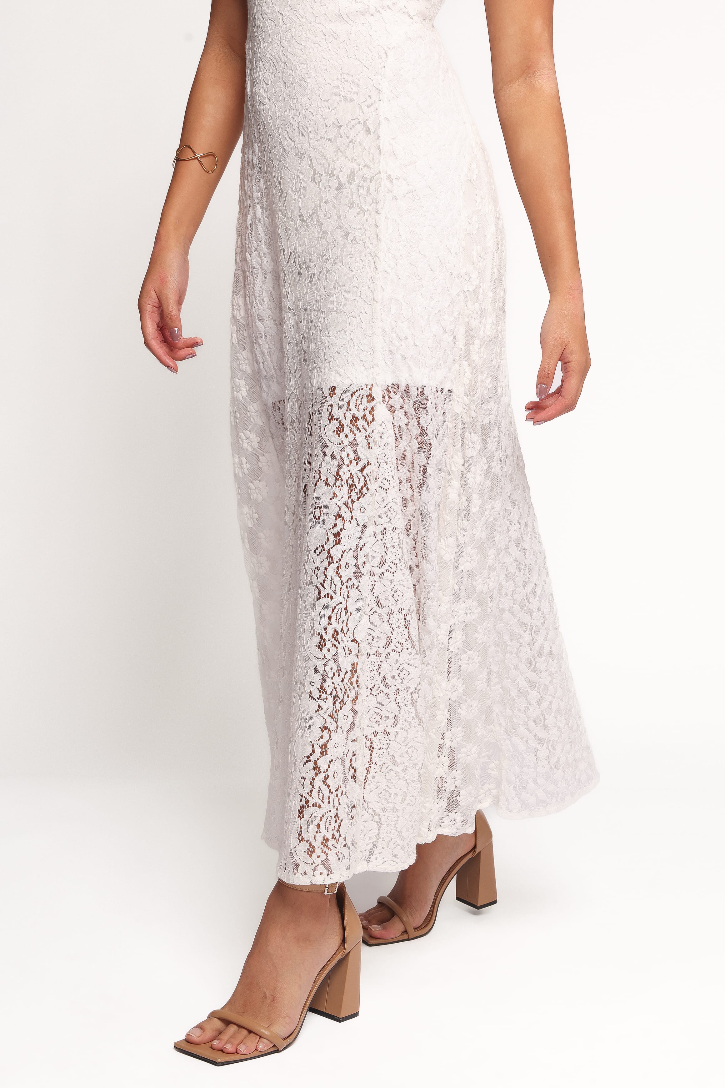Varia Lace Maxi Dress - White